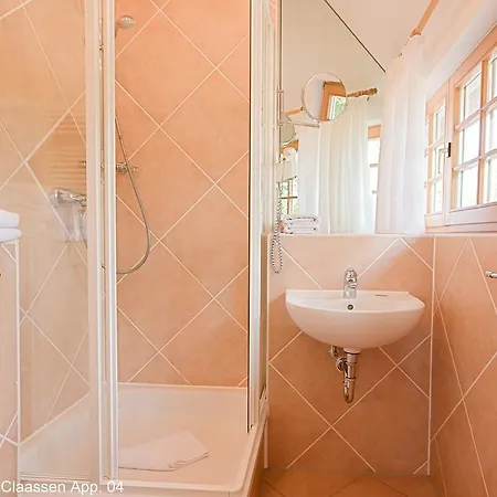 Strandhaus Claassen * Ahrenshoop