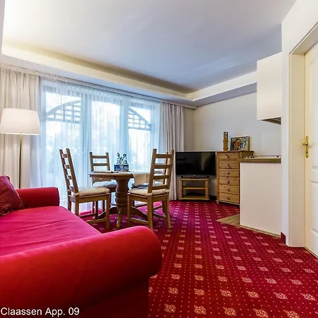 Strandhaus Claassen * Ahrenshoop